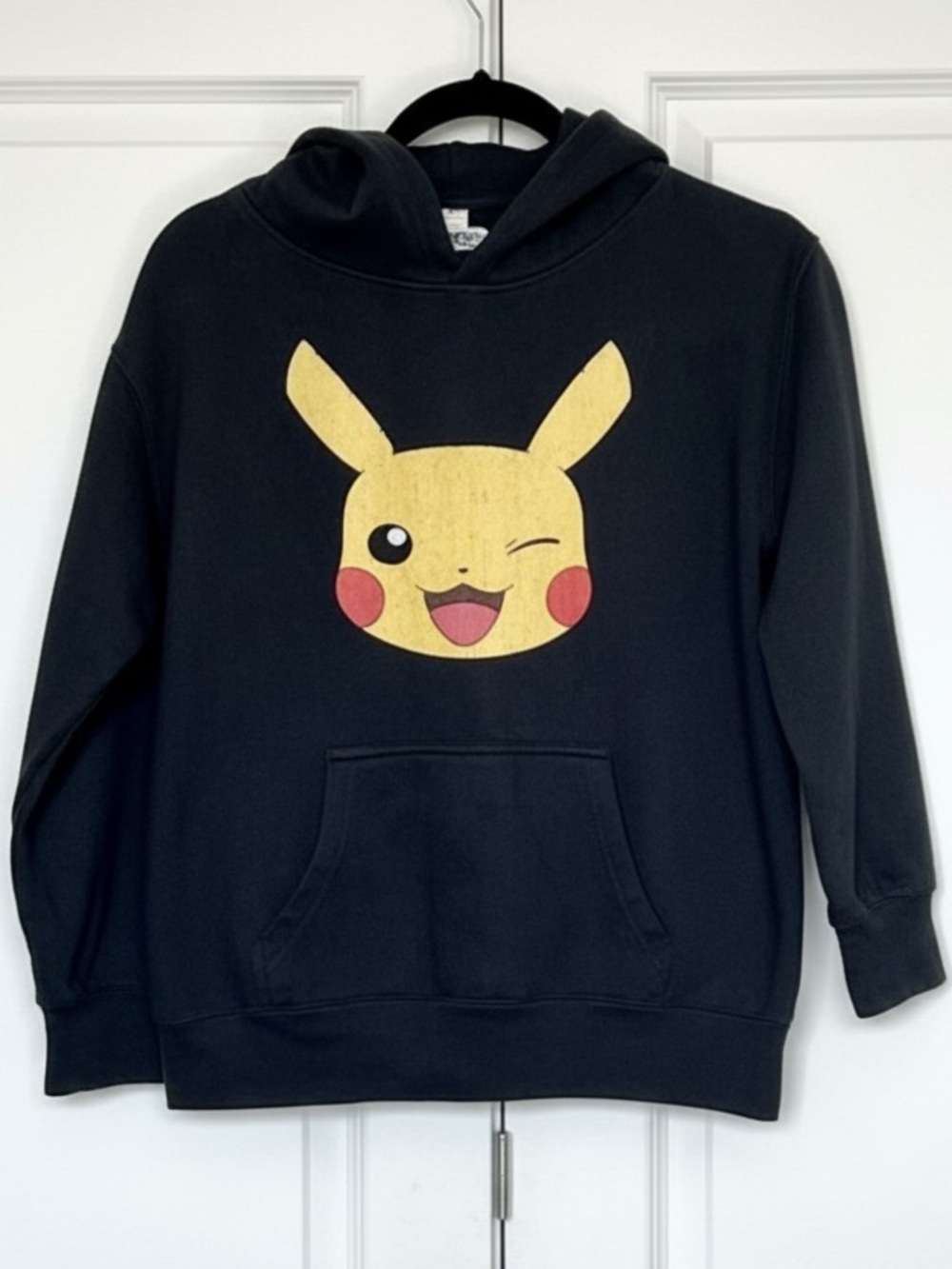 POKÉMON Pikachu Black Hoodie Sweatshirt Boys Large ZUNI Sportswear